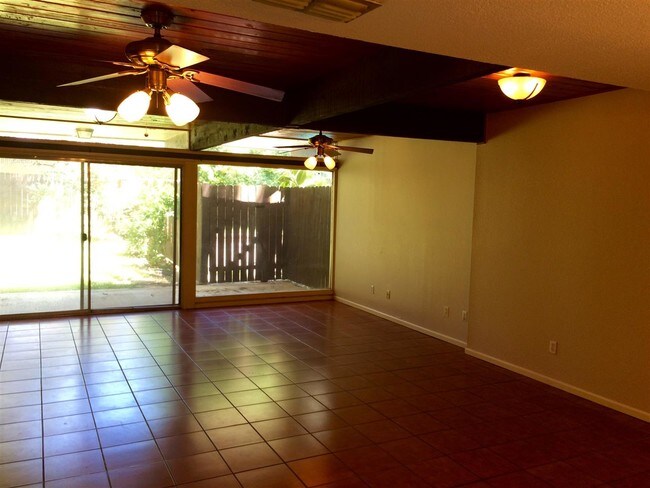 Foto del edificio - 2202 Fremont St