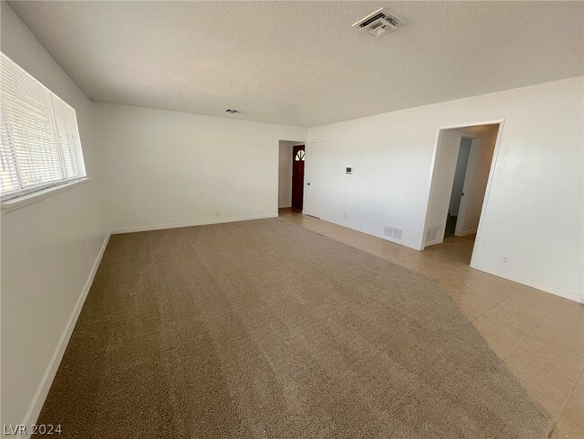 Building Photo - 3020 Avalon Ave