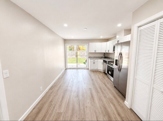Building Photo - 236 Cross Timbers Dr