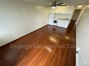 Building Photo - 1301 Lusitana St
