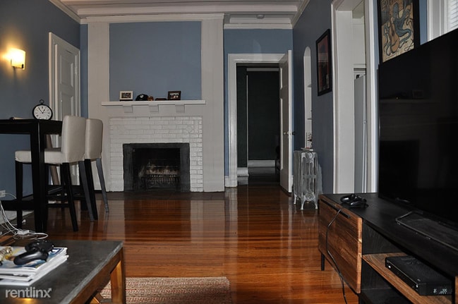 Building Photo - 1 br, 1 bath  - 417 W Barry Ave Apt 312