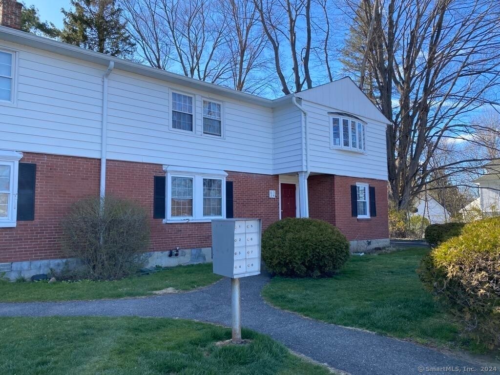 59 Park Lane Rd Unit APT 5, New Milford, CT 06776 Condo for Rent in New Milford, CT