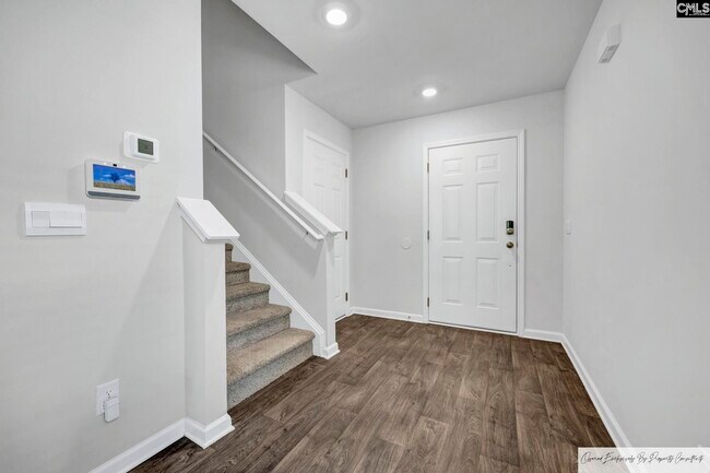 Foto del edificio - 2128 Elmridge Rd