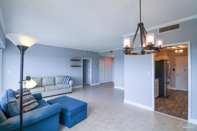 Foto del edificio - 825 Bayshore Dr