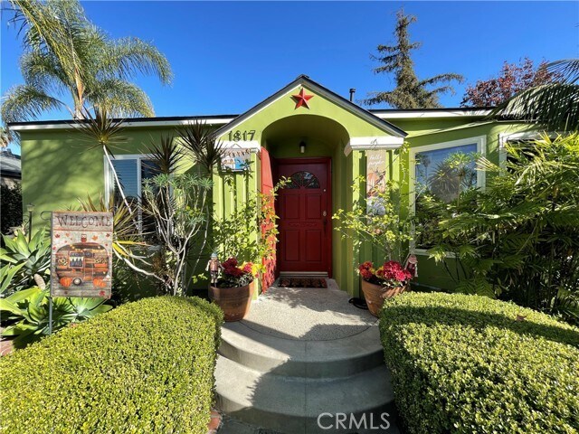Primary Photo - 1817 Poinsettia St N
