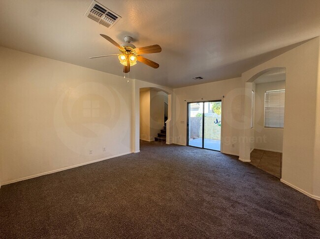 Foto del edificio - 1919 E Ivanhoe St