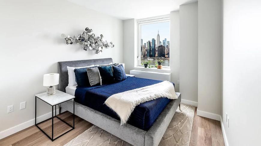 Primary Photo - 3 bedroom in New York NY 11101