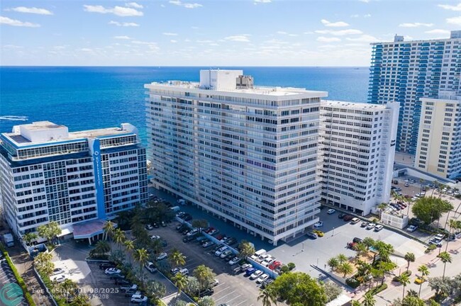 Foto del edificio - 4020 Galt Ocean Dr