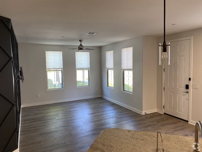 Building Photo - 6630 Canopy Ridge Ln