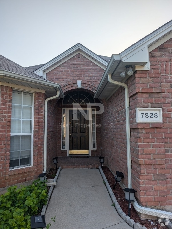 Building Photo - 7828 Blossom Dr