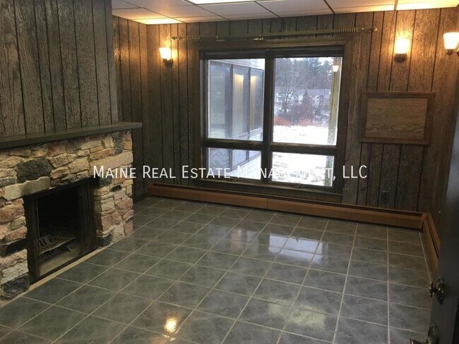 Building Photo - 45 Hogan Rd