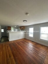 Building Photo - 1512 S Burdick St