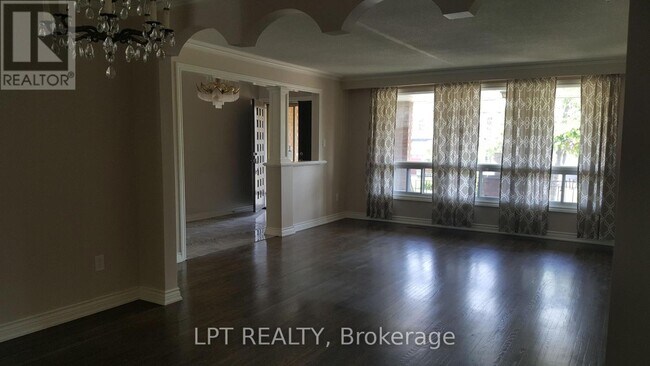 Building Photo - 40 St Andrews Blvd