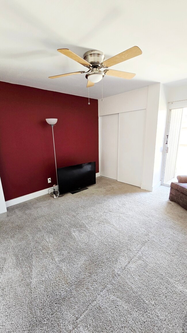 Foto del edificio - 1718 E Campbell Ave