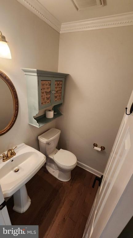 Foto del edificio - 3702 Blueberry Dr