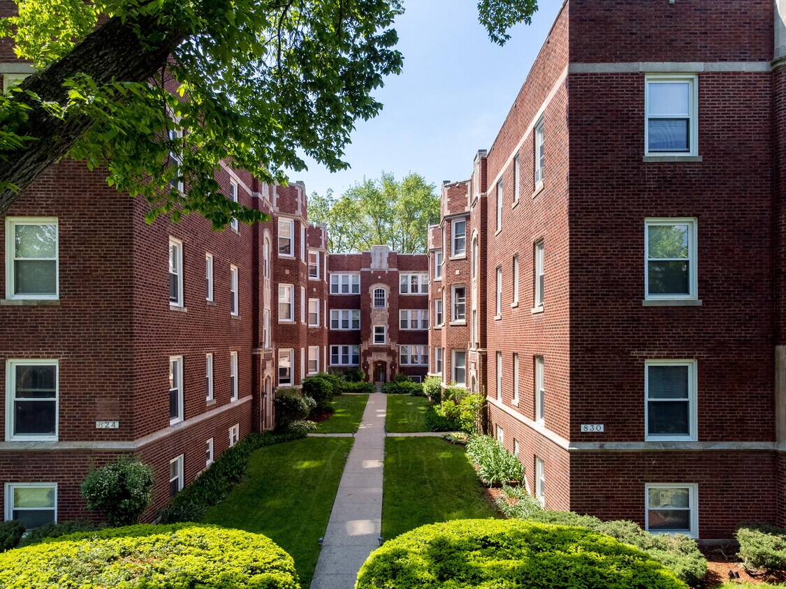 Looking over the courtyard - 824 - 830 Washington St.