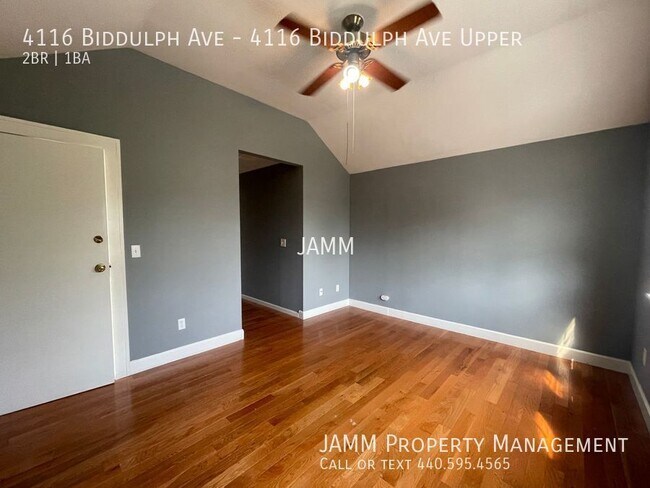 Foto del edificio - 4116 Biddulph Ave