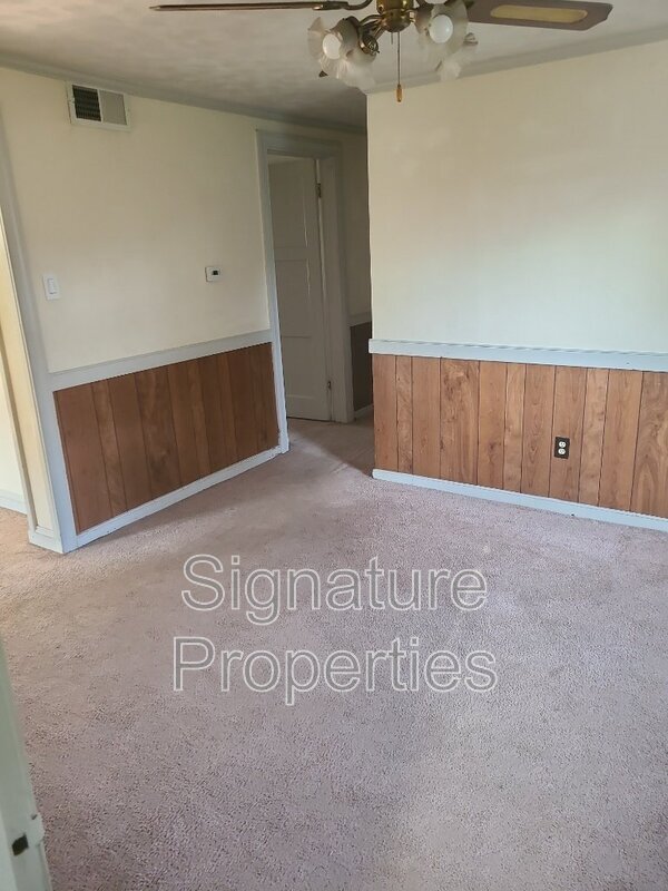 Building Photo - 7814 Dalmain Dr