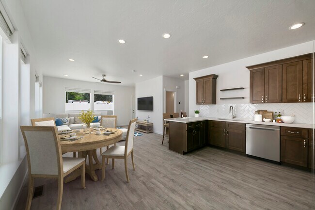 Foto del edificio - 1336 N Meridian Rd