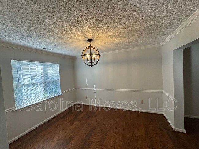 Building Photo - 9 Ivy Spring Dr