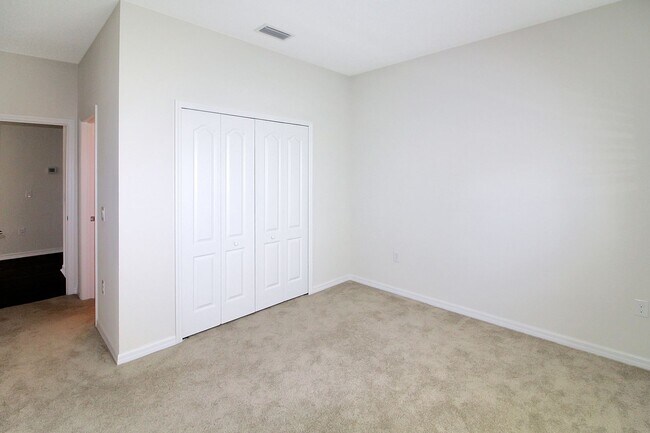 Building Photo - Windwood Annual Home for Rent