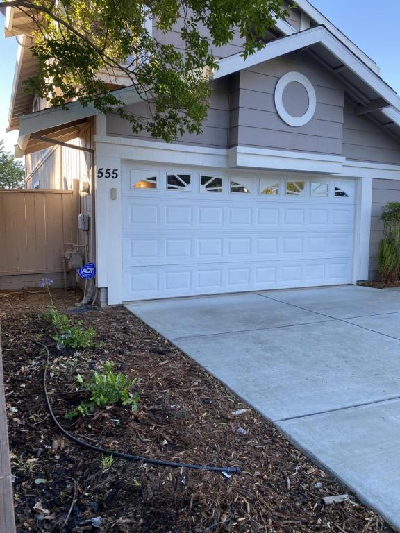 Foto del edificio - 555 Lighthouse Dr