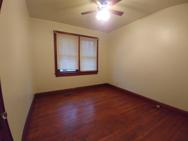 Bedroom1 - 141 Greenbrier Ave