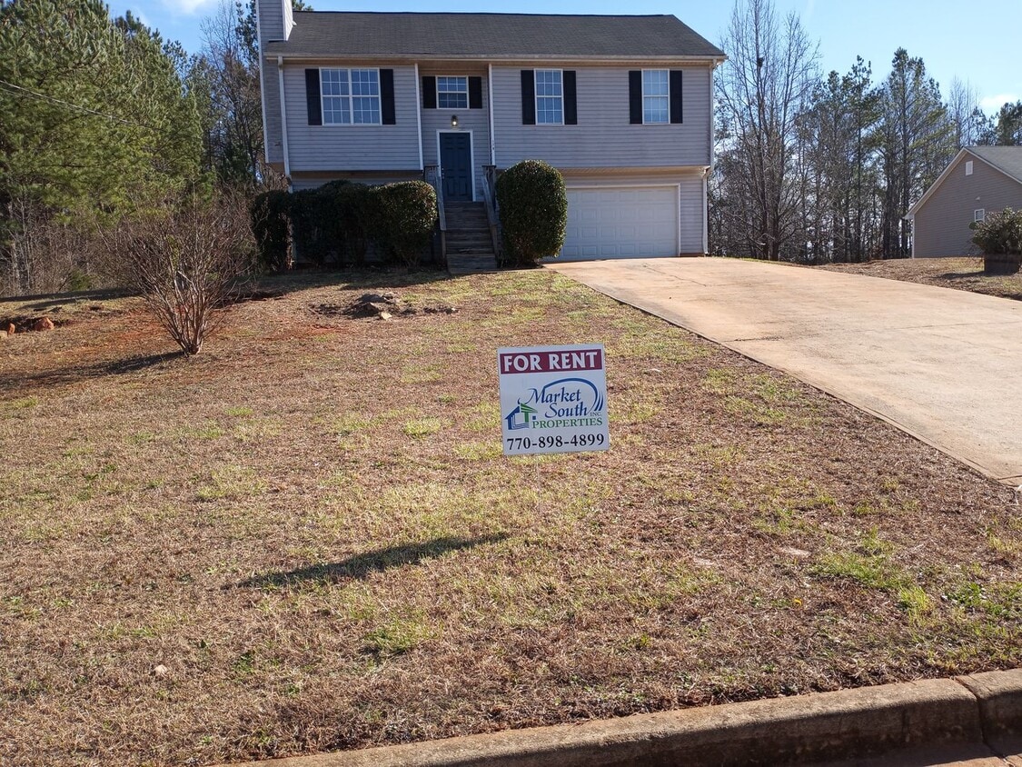 3/2 with Large Bonus Room - Split level h... - 3/2 with Large Bonus Room  - Split level h...
