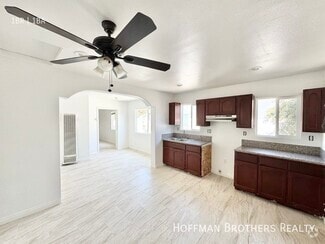 Building Photo - 2545 Santa Ana St