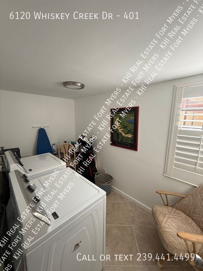 Foto del edificio - 6120 Whiskey Creek Dr