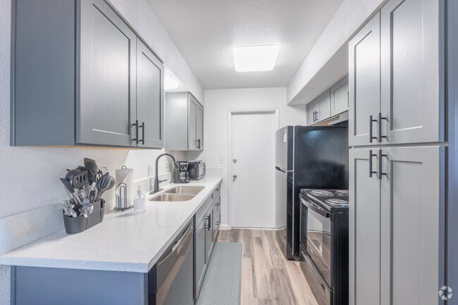 Interior Photo - The Diplomat Apartments