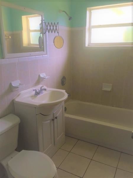 Primary Photo - 110 NW 13th Ave