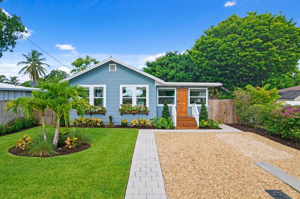 Foto principal - 826 SE 4th Ave