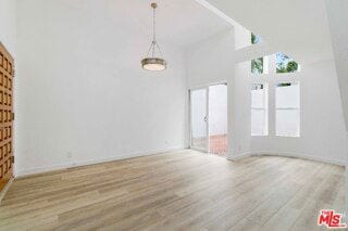 Foto del edificio - 29221 Heathercliff Rd