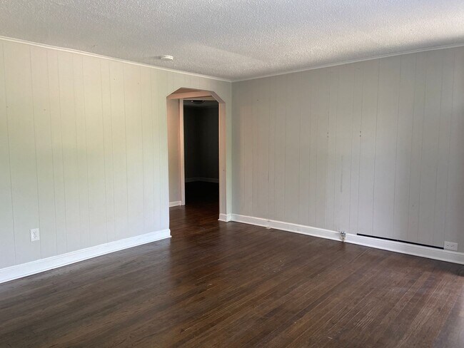 Foto del edificio - 2 Bedroom 1 Bathroom Home in High Point!
