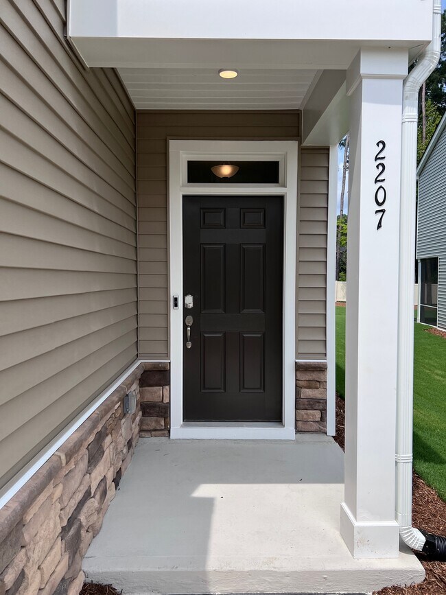 Welcome in! - 2207 Cape May Ln