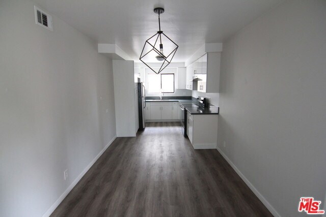 Building Photo - 121 N Hamilton Dr