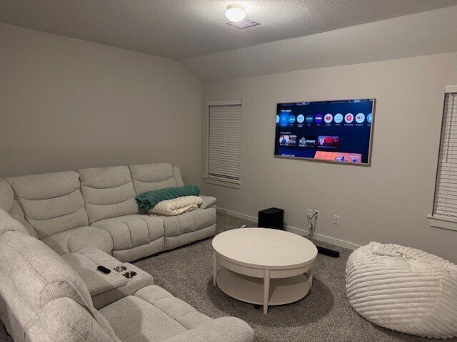 Foto del edificio - 4237 Red Cedar Ring Ln