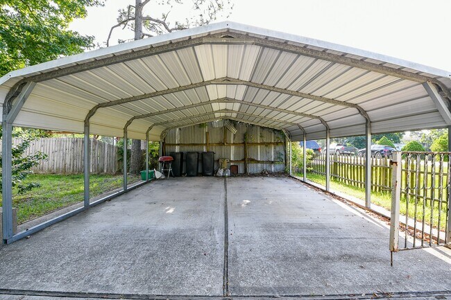 Foto del edificio - 19250 Amy Ln