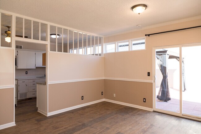 Foto del edificio - 398 SW 12th St