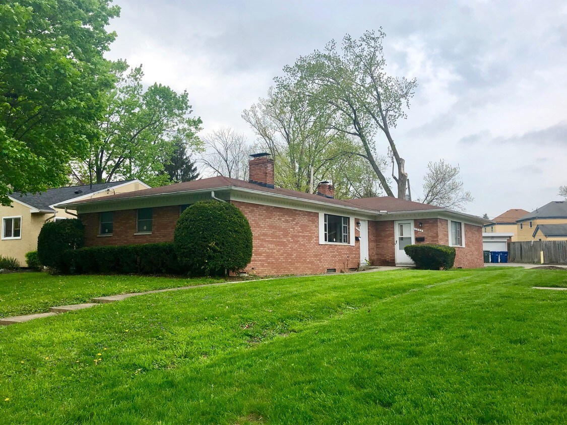 1337 Crestwood Ave, Columbus, OH 43227 Apartments in Columbus, OH