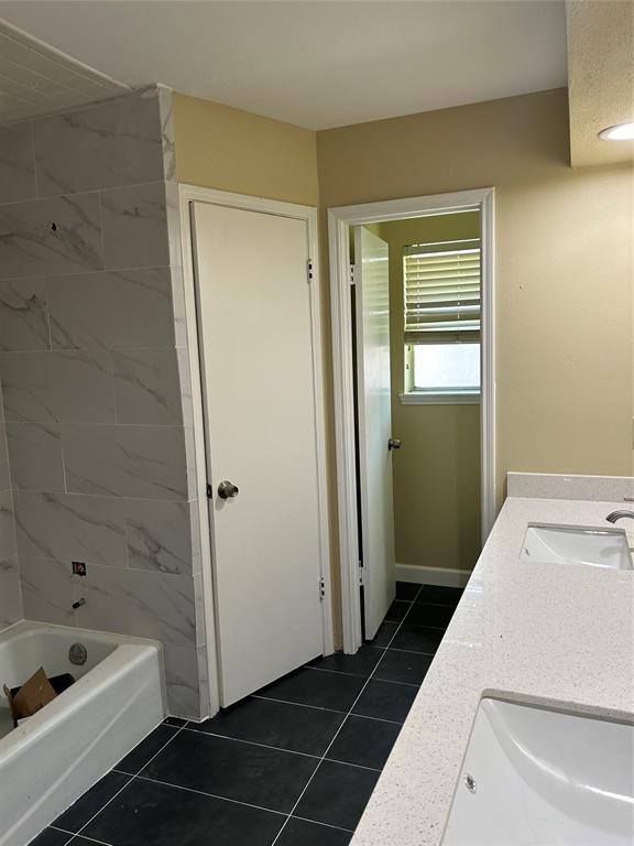 Foto del edificio - 1826 Fall Meadow Dr