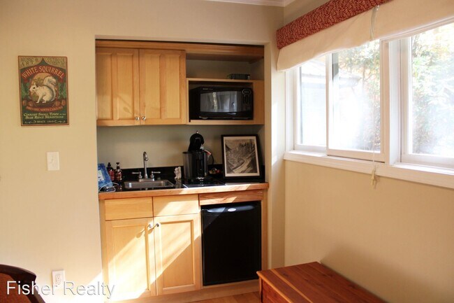 Building Photo - 3 br, 2 bath House - 55 Elseetos Drive