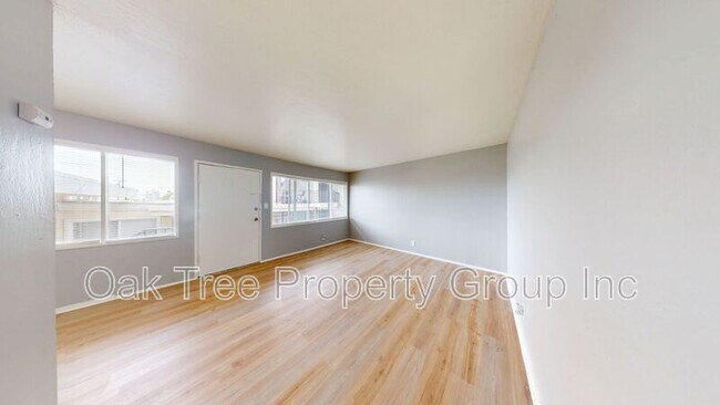 Building Photo - 2711 23rd Ave