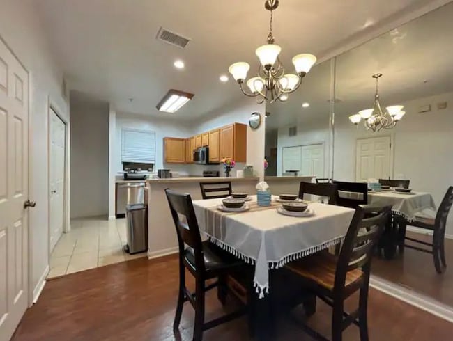 Foto del edificio - 6519 W Newberry Rd