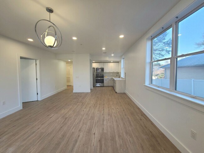 Building Photo - 205 Mt Vernon Ave