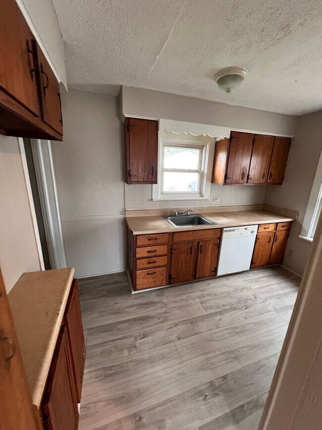 Foto del edificio - 4702 Burleigh Rd