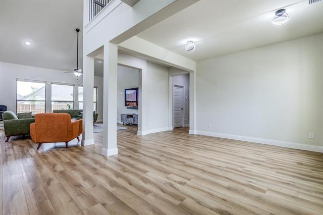 Building Photo - 16904 Clover Dr