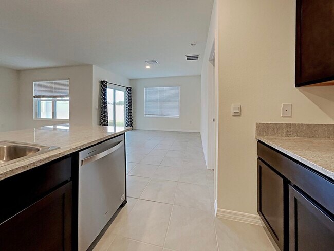 Building Photo - 31467 Penny Surf Loop
