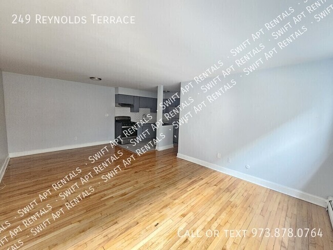 Building Photo - 249 Reynolds Terrace